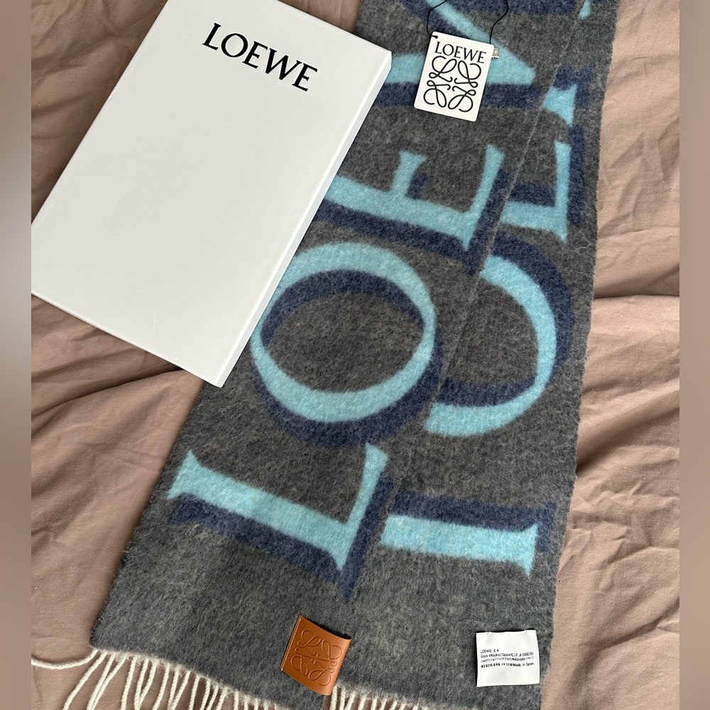 Loewe winter scarf.